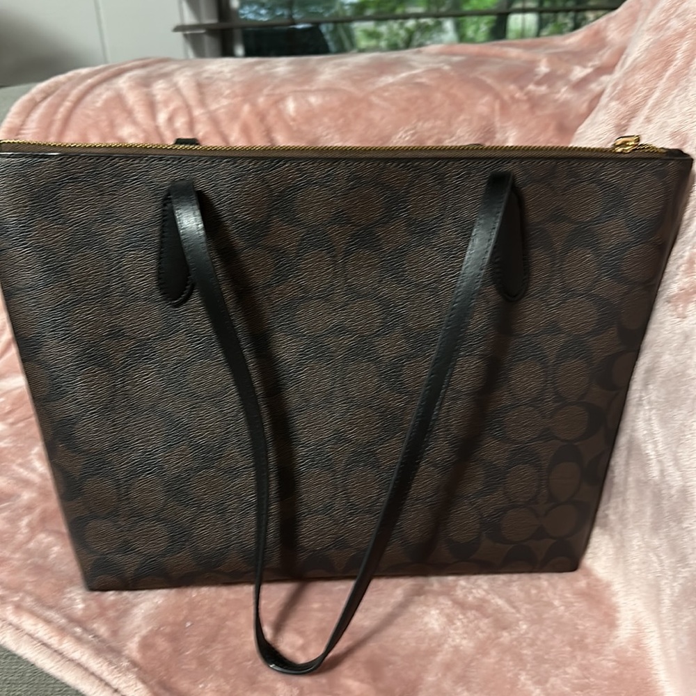 Zip Top Tote In Signature Canvas New Without Tags - image 2